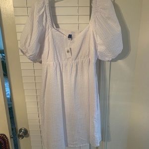 Never worn white puff sleeve dress